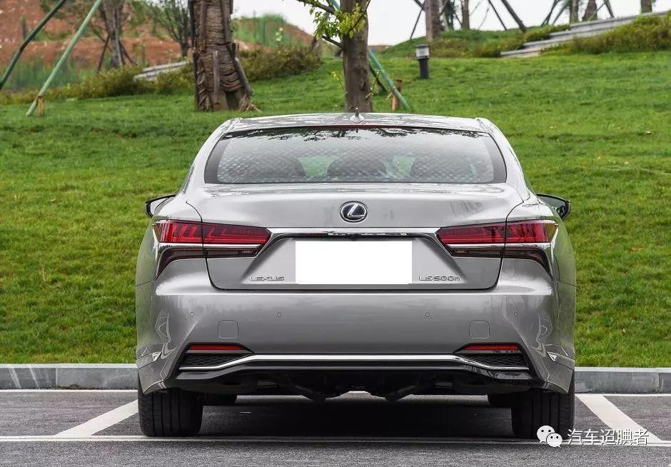 国色又天香：这车三年连降80余万，买它的人不必然非常有钱，但统统非常懂生存品格