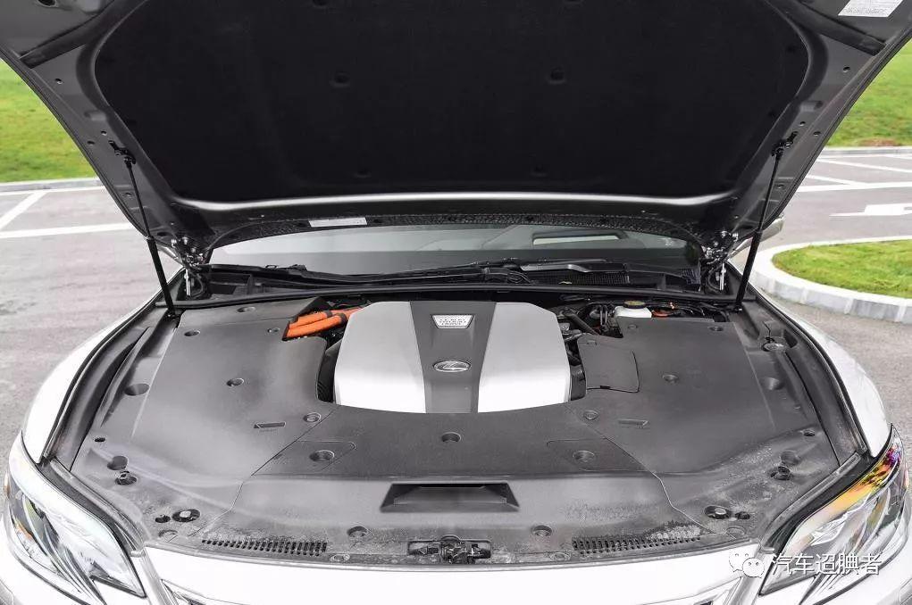 国色又天香：这车三年连降80余万，买它的人不必然非常有钱，但统统非常懂生存品格