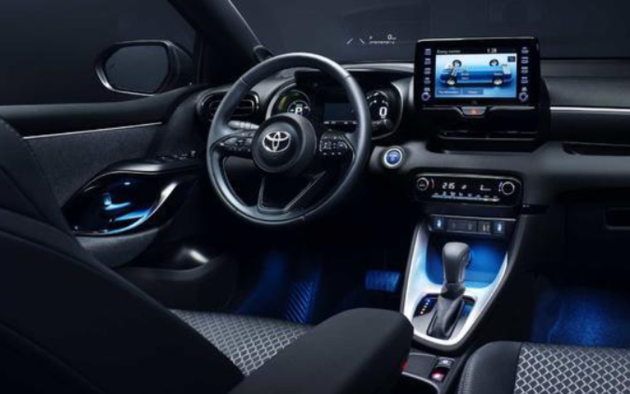 易车网■全新丰田雅力士正式发布！1.3L发动机热功效达40%