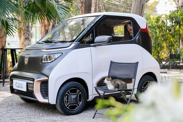 「职业骑士」2.5米的电动车来了，带前后独悬，看到价格后网友直接抛弃摩托车