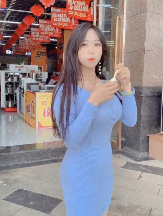 【与时尚赛跑】女人微胖才是最美，靠自己的努力赢得尊重，气质是自信的铺垫