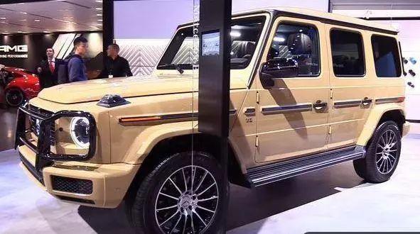 #热门汽车圈儿#奔驰G550，越野爱好者抵挡不了的诱惑，光这肤色就够吸引人的
