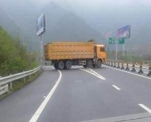 「众卡之友」货车司机长期跑高速，注意这些事项，为自己安全多一份保障