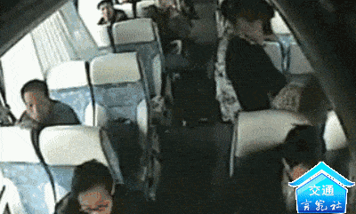 山西车管@乘坐大客车这两件事千万不能忽视，关乎生命安危↓↓↓