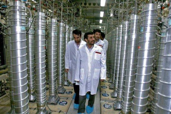 伊朗每次都拿重启铀浓缩来威胁，铀浓缩是制造原子弹的哪一个环节