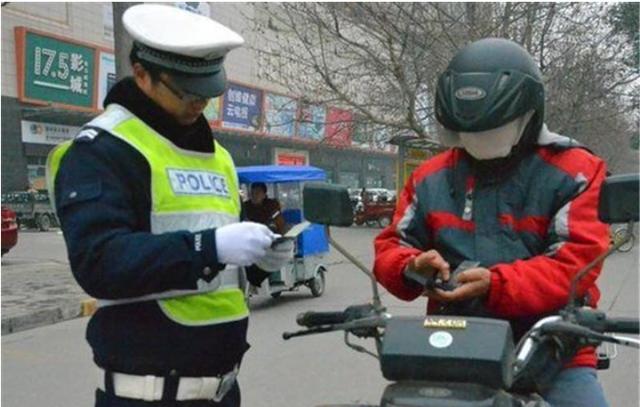 「直播郏县」持C1驾照将不能开这3种车？交警：查到12分都不够扣的