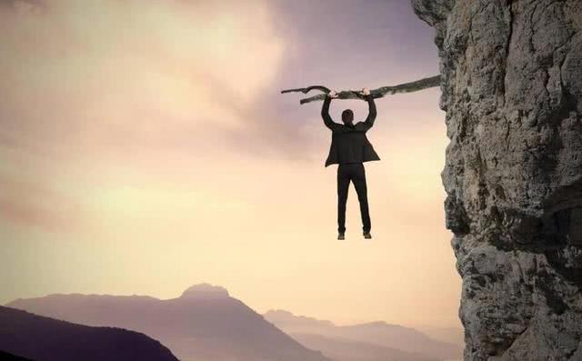 「妮夏情感专栏」男人到中年，不赚四种钱，赚得越多，越没福报