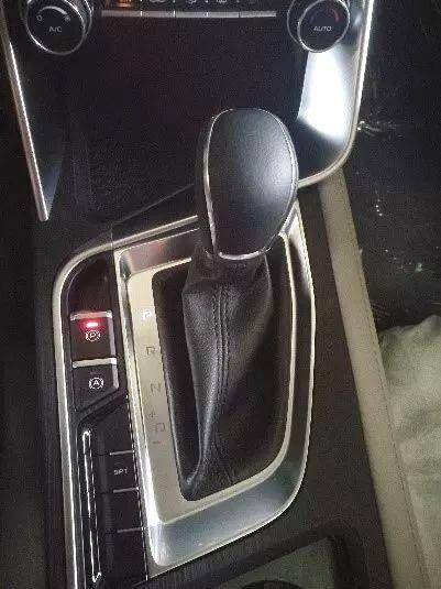 冥冥中注定■等红绿灯的时候，挂什么档？