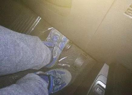 冥冥中注定■等红绿灯的时候，挂什么档？