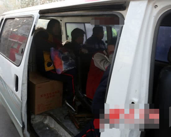 【汽车超级粉丝】交警提醒：这件东西不能再用，一旦发现，200元就没了