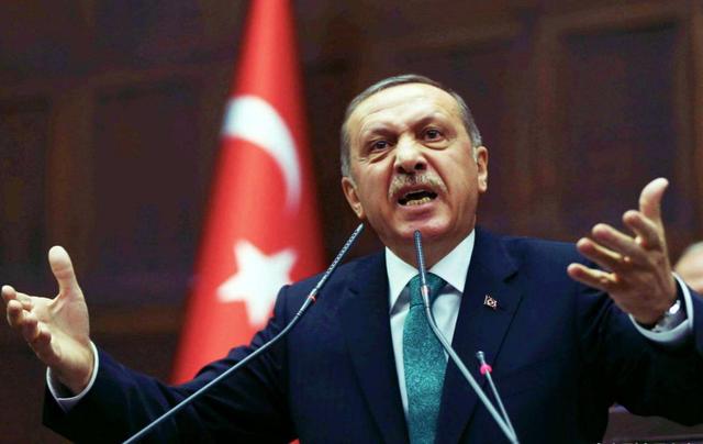 暂时停火，土耳其划出1.3万平方公里安全区，特朗普被批“投降”