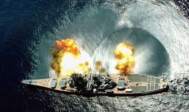 五万吨巨舰演习中主炮发生爆炸 当场死亡47人 再也没能修复