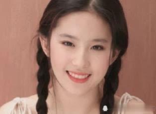 刘亦菲自称上学时没人追，看到她18岁的照片，我也没这勇气
