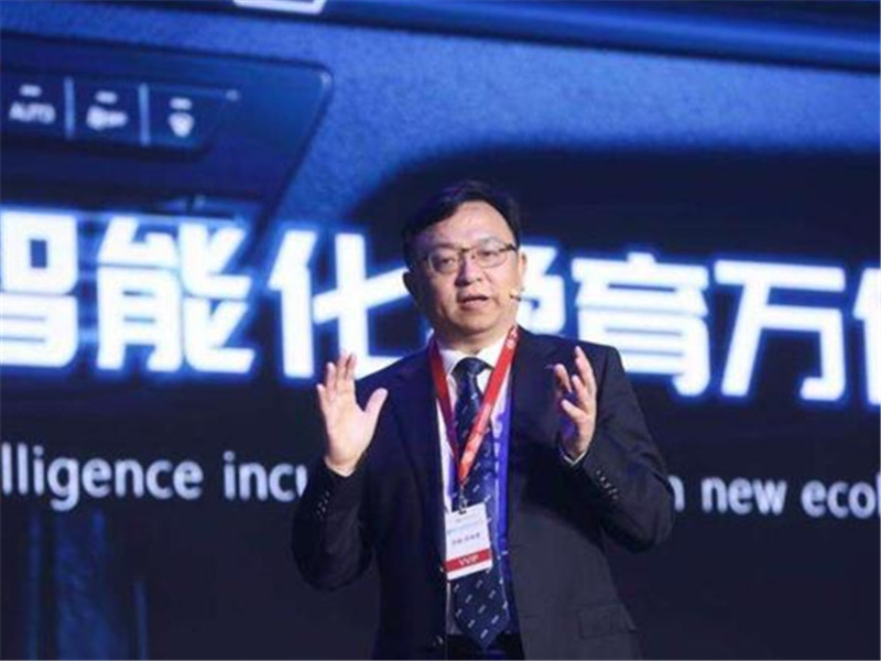 [瑶瑶说车讯]比亚迪燃油车又上市了，为啥王传福还建议禁燃？网友：不打脸难受