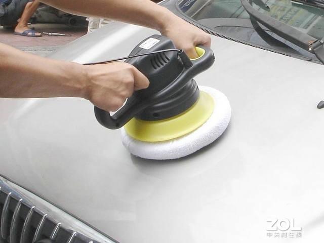 #ZAKER网#神奇的牙膏，还有去除车漆划痕的作用？