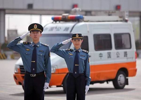 #爱车兵团#高速公路事故多，和这些常见的驾驶陋习有很大关系