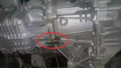 精品汽车集：发动机为什么漏油？原来是“它”惹的祸！
