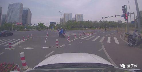 智能交通技术@300辆无人车200万公里路测零事故，首次揭秘背后整套安全保障方案