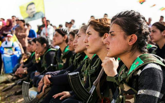 一支库尔德女兵遭十倍土军袭击 关键时刻叙利亚特种部队驰援解救