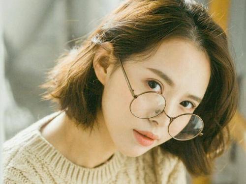 幸福的拉拉@爱情里，这4种女人，就算不漂亮，也能轻易锁住男人的心！