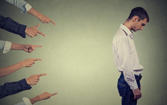 【巨海成杰老师】直言不讳的员工，领导是喜欢还是排斥？听老员工怎么说