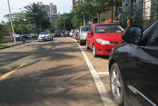 「汽车有内幕」车位被霸占，对方还拒绝挪车！当事人：好啊，那就都别开了