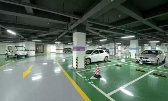 「汽车有内幕」车位被霸占，对方还拒绝挪车！当事人：好啊，那就都别开了