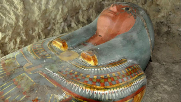 深埋地下三千年，埃及祭司棺木现“真容”