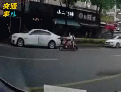 #蛋蛋懂车#一组动图提醒你：谨防开门杀！乱开车门惹大祸