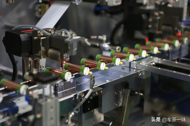 「汽车资讯」一窝蜂造纯电动汽车，为何越来越像一场闹剧？