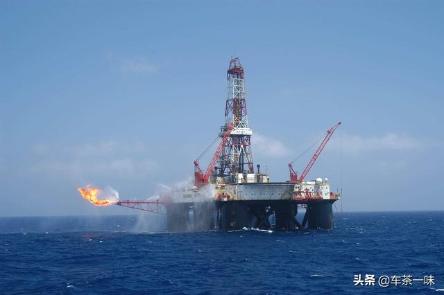 「汽车资讯」一窝蜂造纯电动汽车，为何越来越像一场闹剧？