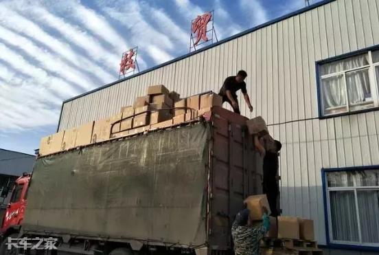 我爱奔驰大G@跑车这些年我走过最长的路不是高速，而是装卸场里的套路