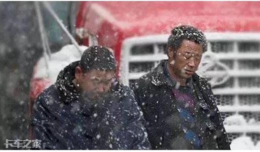 我爱奔驰大G@跑车这些年我走过最长的路不是高速，而是装卸场里的套路