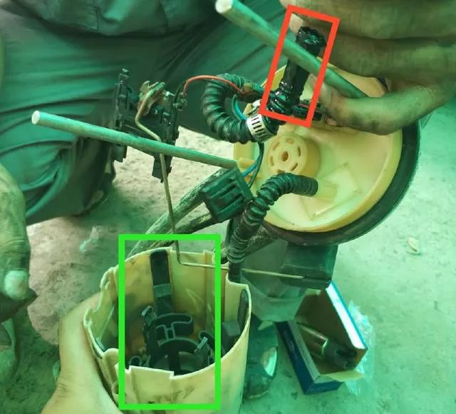 #楚安汽车资料#12年21万公里的哈飞被拖回修理厂，车主：拧钥匙无法启动发动机！