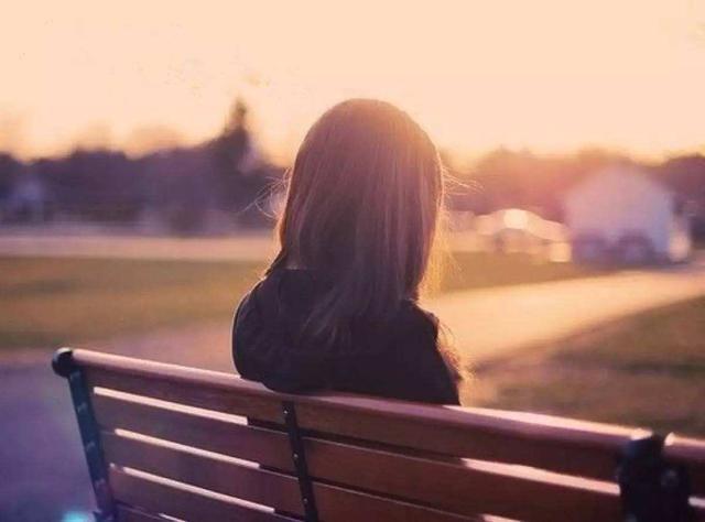 「草莓美文」心里的话，跟谁说？人生的苦，有谁懂？