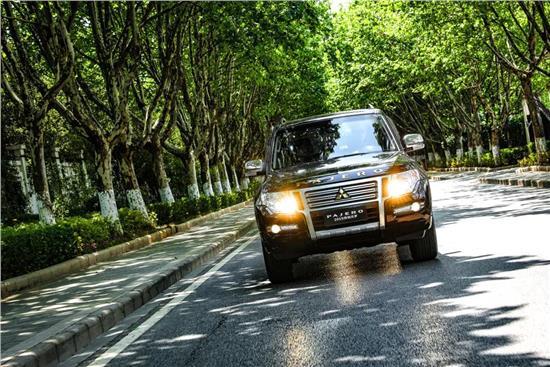 【广汽三菱东阔达店】前驱，后驱，四驱都什么样呢？