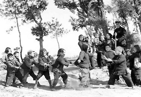 浅浅情感说：还记得小时候，我们在田间地头自由自在的日子