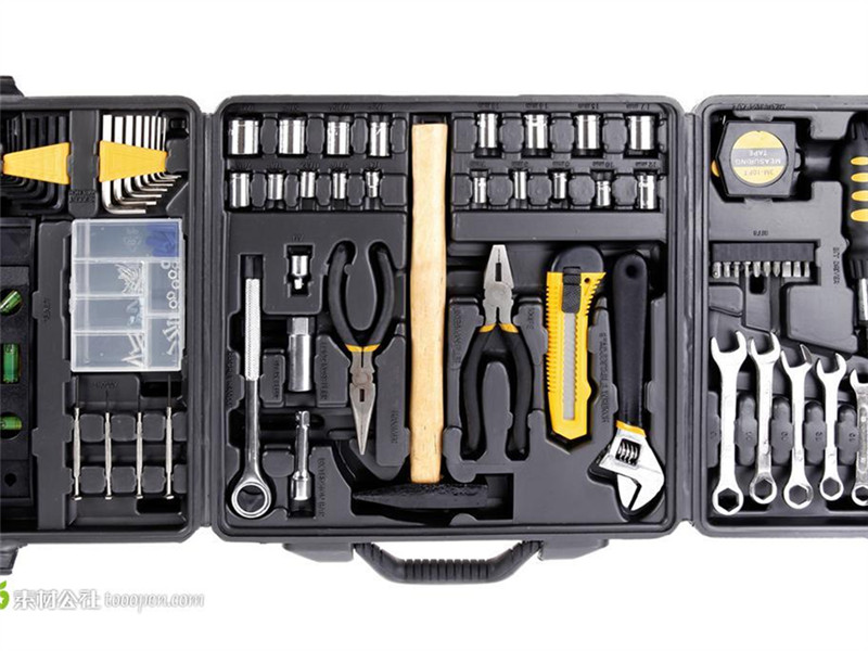 瑶瑶说车讯■盘点几个车内必备物品，关键时刻不用慌，老司机：不备齐不准上路