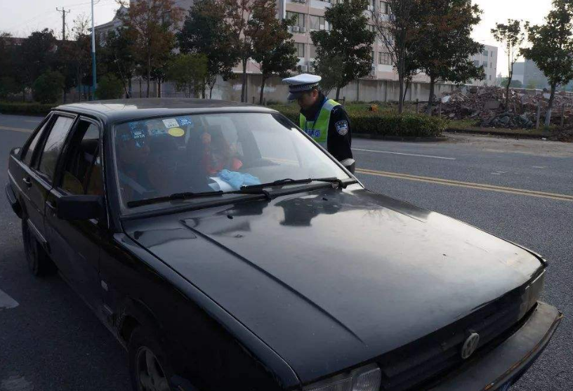 [SUV有情报]尾气检测超标咋办？聪明人都用这招，黄牛看完哭了：饭碗被你抢了