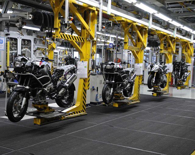 【摩托车讲解】同样是组装车：国外是纯手工，国内就成了小作坊？