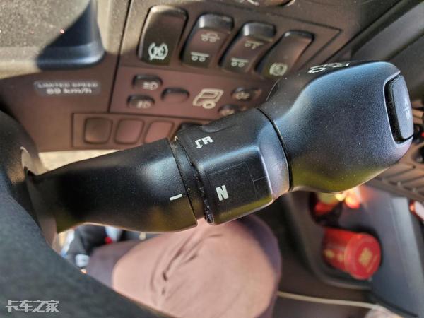 「我爱奔驰大G」中通快运又出奇招，定制款“丐中丐”版斯堪尼亚太秀了