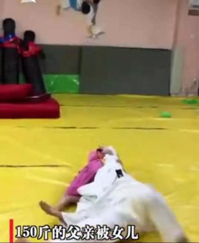 「羽木舒亲子育儿」7岁女孩抱摔150斤老爸：有远见的父母都是“狠心”的