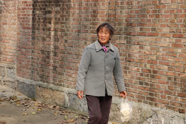 [浅浅情感说]乡村纪事：爱唠叨的娘啊，我憎恨你，也爱你