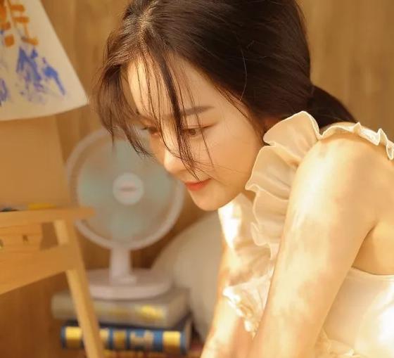 「情感达人呀」一个人越是过的不好，就越喜欢在朋友圈发这4种动态，看看有你吗