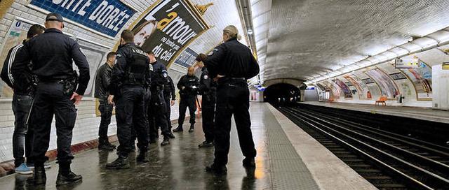 家族式管理 巴黎地铁扒窃团伙暴力化