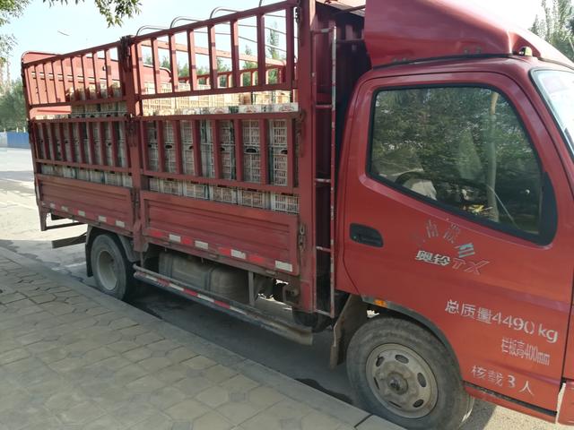 [车与生活]卡车轮胎可承受多大的载重，为什么卡车把桥压歪，却压不爆轮胎？