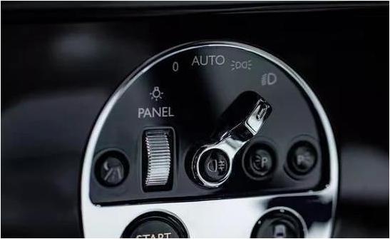 「瓜姐讲堂」手机导航同屏到车上，学学这几招，轻松搞定