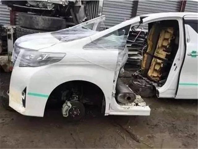 「爱车小米」百万豪车埃尔法只卖5万？切割车你敢要吗？商家：悍起来都一样