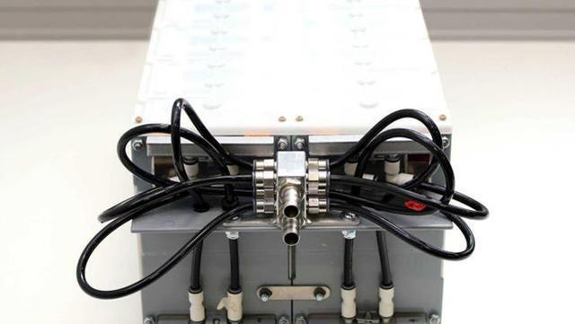 「路咖汽车」路咖评：氢燃料没必要？碳离子电池充电速度加快100倍