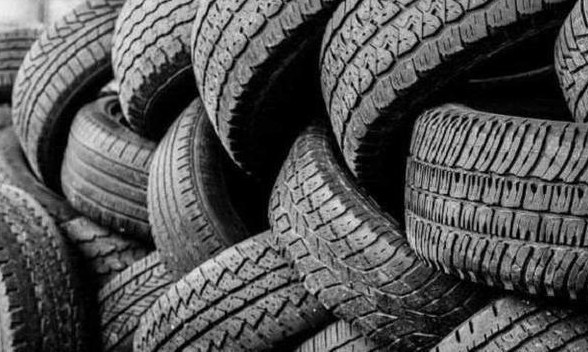 「文艺汽车达人」汽车轮胎到底可以用几年？千万别听4S店的，不然要花冤枉钱